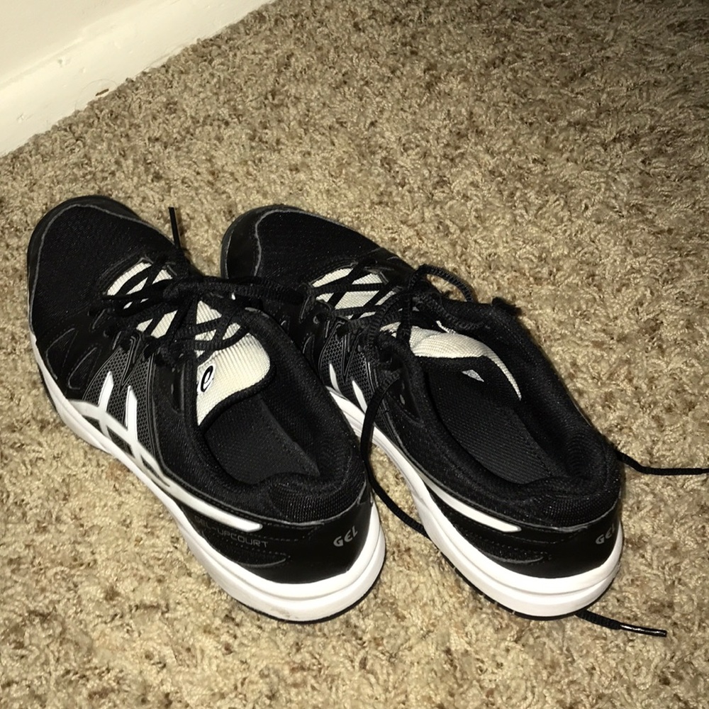 asics gel-upcourt volleyball shoes